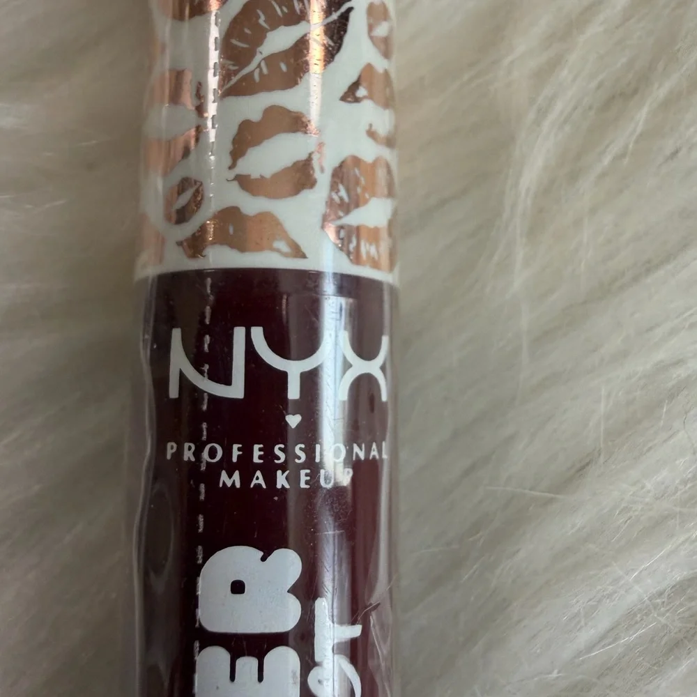 🩷5/$10 NYX Filler Instinct Lip Gloss - Rich Brown